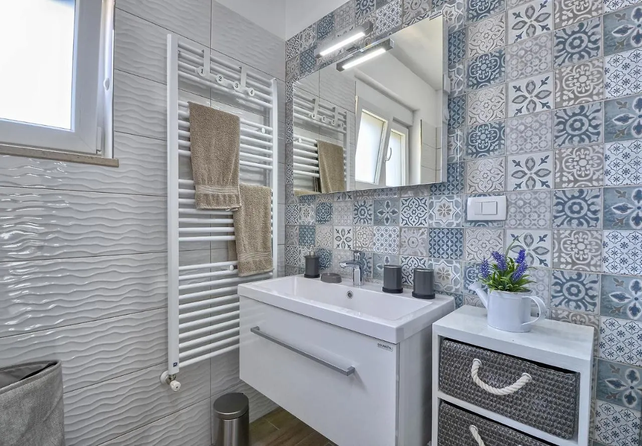 Villa Moki Mit Privatem Beheizbarem Pool Пула