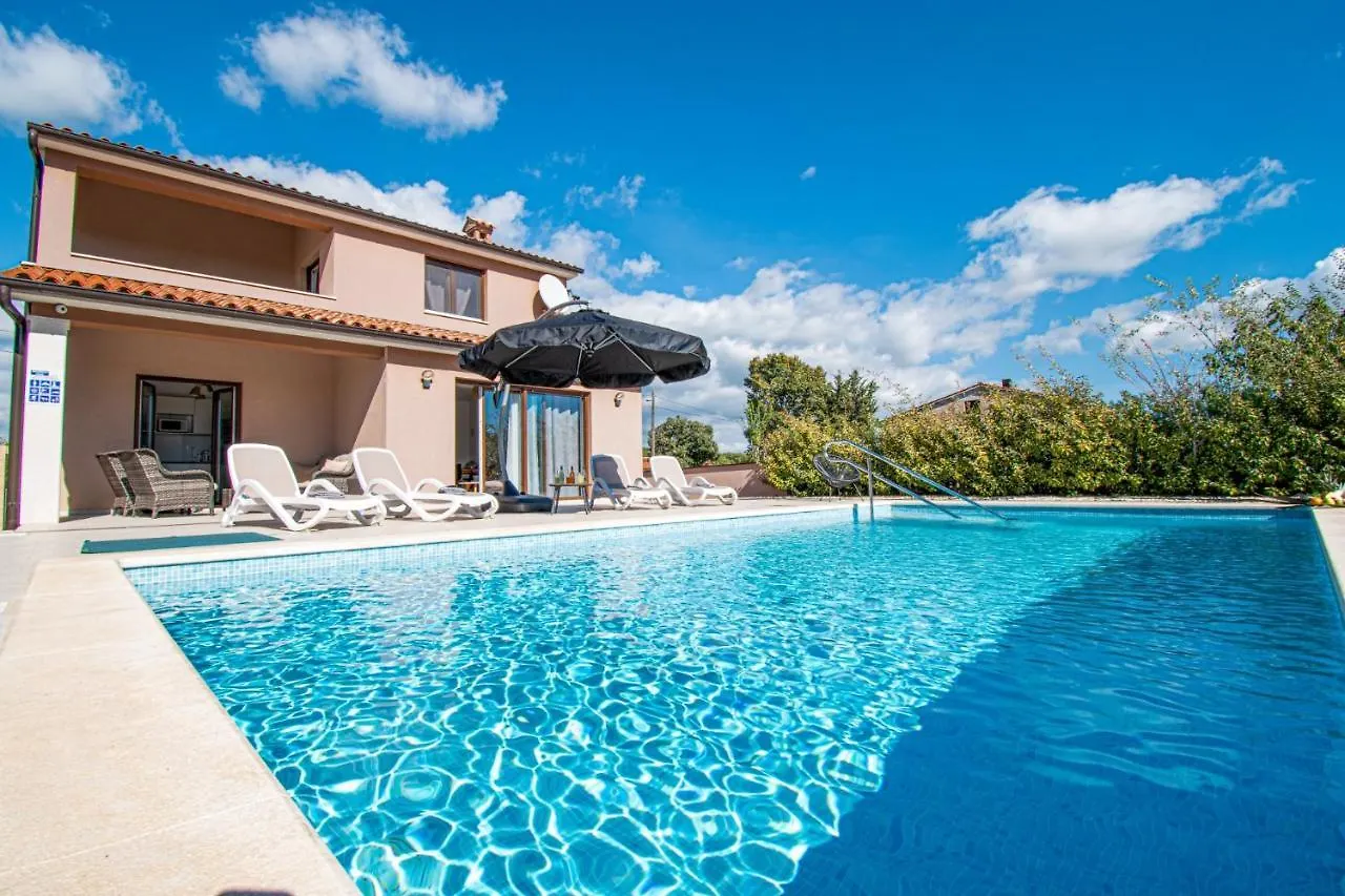 Villa Moki Mit Privatem Beheizbarem Pool Pula