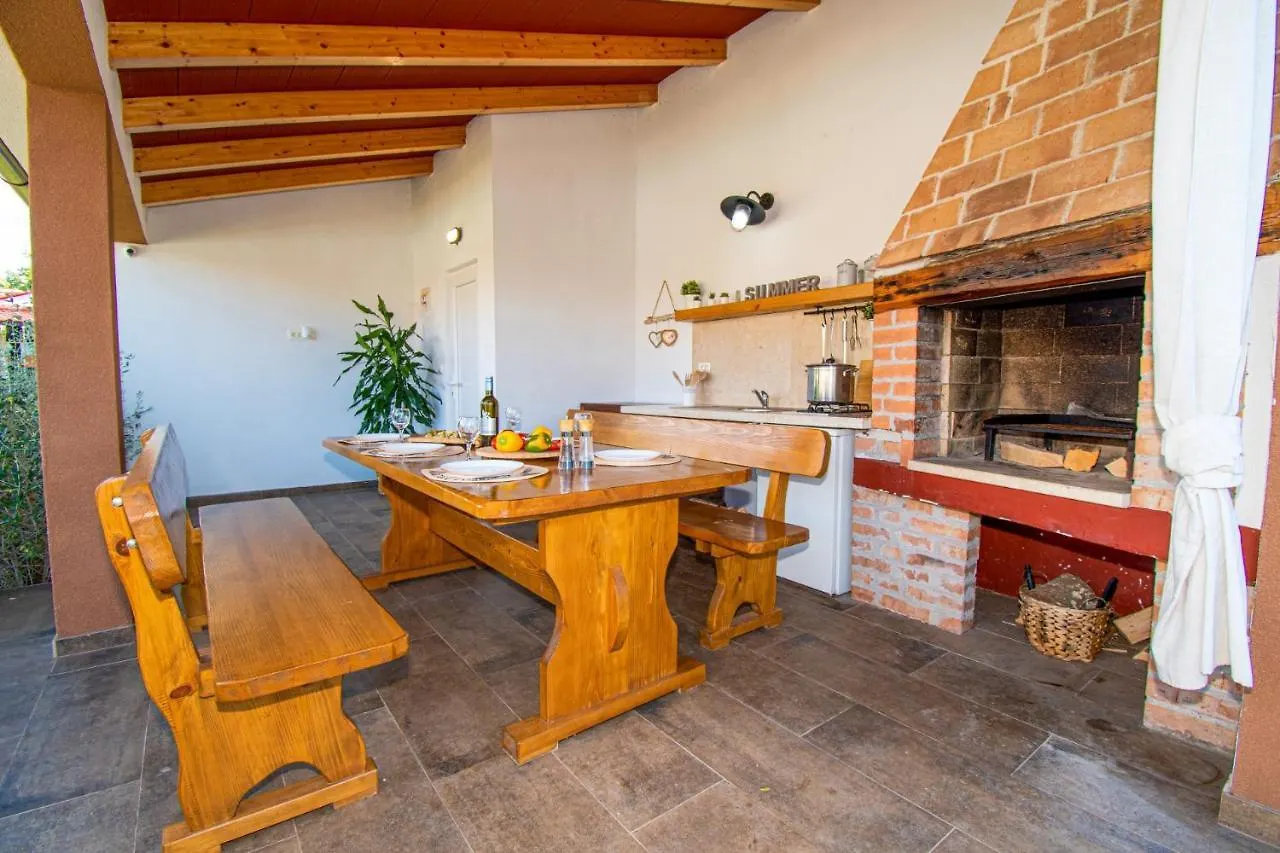 Villa Moki Mit Privatem Beheizbarem Pool Pula