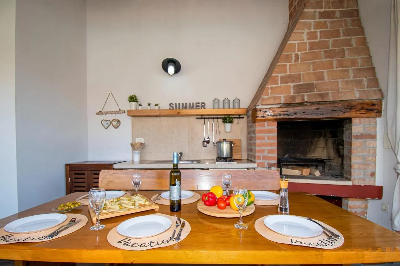 Villa Moki Mit Privatem Beheizbarem Pool Pula
